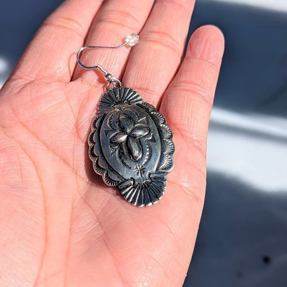 Native American Jewelry Women's Dangle Earrings Hand Stamped Jewelry 3-D Design* - Picture 8 of 9